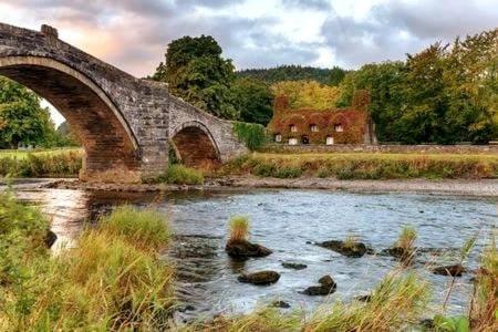 Hand Apartment, Llanrwst, Conwy, Snowdonia Dış mekan fotoğraf